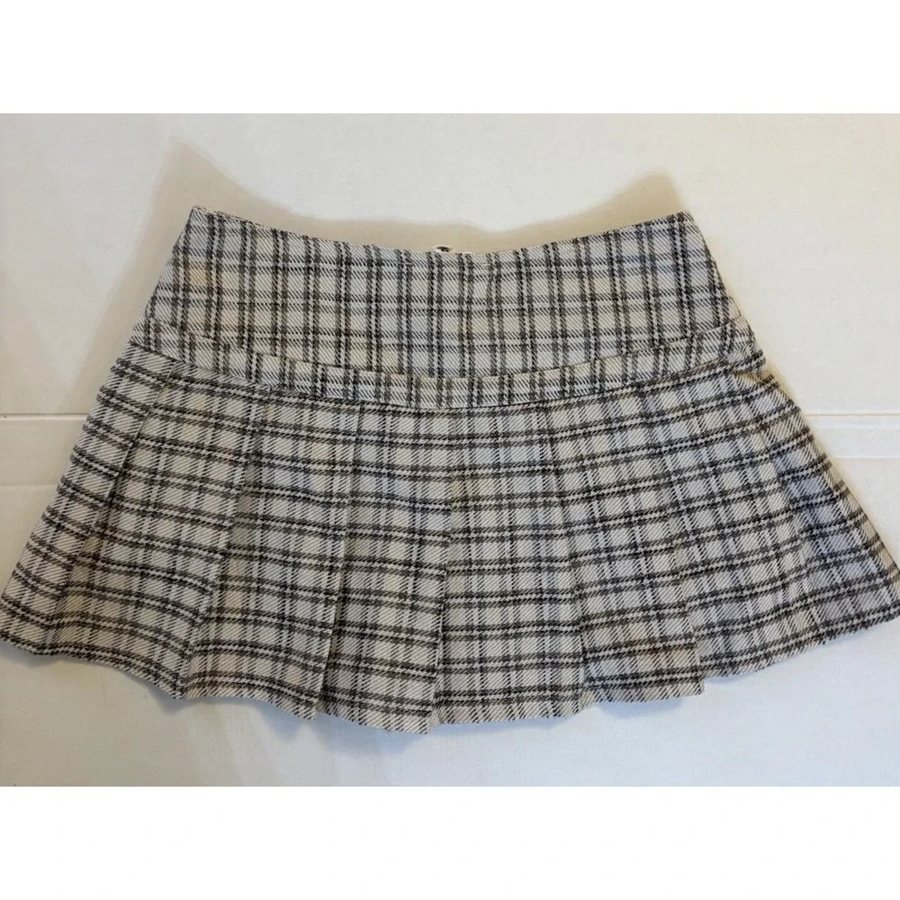 Madden NYC Sz  Xs Wmn Pleated Plaid Mini Skort Beige‎ Brown
